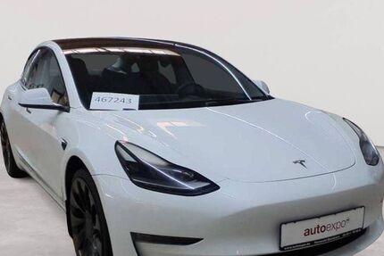 Tesla Model 3 41.176 km 29.389 &euro; Fernwald-Steinbach 35463