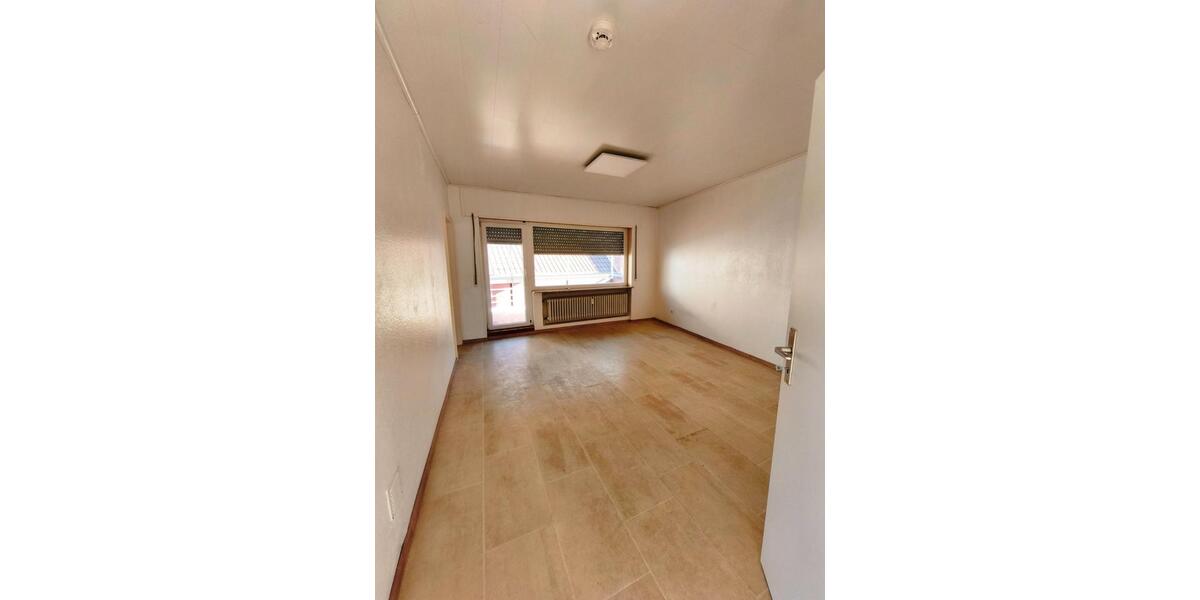 Etagenwohnung Rabenau - 2 Zimmer, 82 m&sup2;, 530&euro; | Angebot:25570246