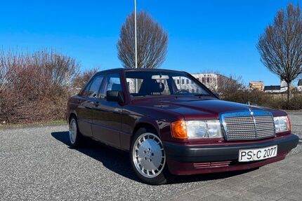 Mercedes-Benz 190 194.500 km 11.300 &euro; Butzbach 35510