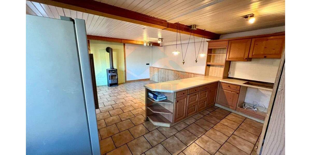 Einfamilienhaus Butzbach / Hoch-Weisel Hoch-Weisel - 5 Zimmer, 129 m&sup2;, 179.000&euro; | Angebot:25734438