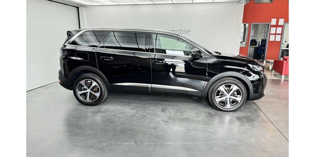 Peugeot 5008 GT 130 Black Edition EAT8 Panoramadach 17.300 km 26.620 &euro; Lich 35423