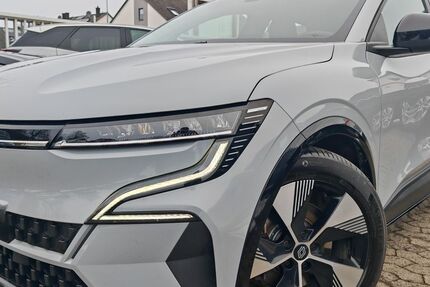 Renault Megane 121.011 km 16.541 &euro; Wölfersheim 61200