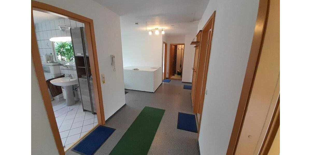 Erdgeschoßwohnung Friedberg (Hessen) - 4 Zimmer, 1.300&euro; | Angebot:23067351