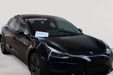 Tesla Model 3 90.361 km 26.989 &euro; Fernwald-Steinbach 35463