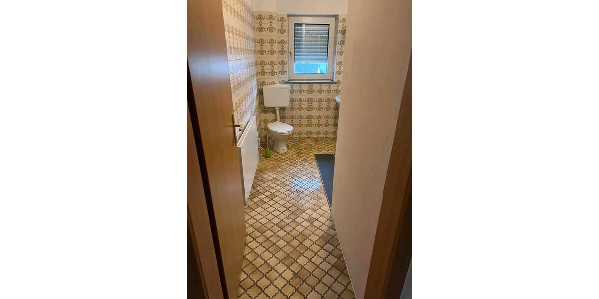 Etagenwohnung Marburg - 3 Zimmer, 90 m&sup2;, 800&euro; | Angebot:25650724