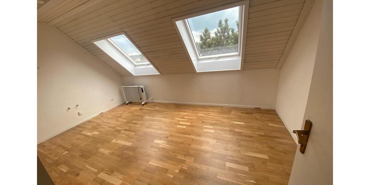 Einfamilienhaus Usingen - 8 Zimmer, 194 m&sup2;, 520.000&euro; | Angebot:27006058