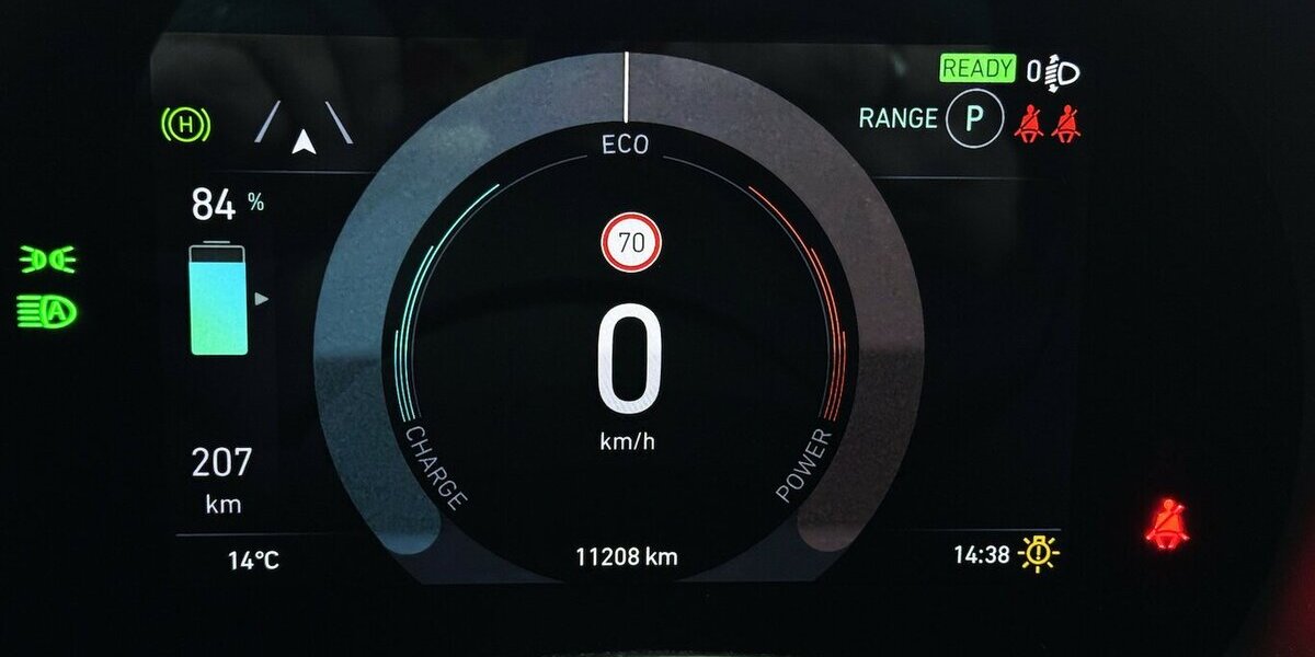 Fiat 500e Icon 42 kWh FULL-LED,Carplay,Kamera 11.300 km 20.350 &euro; Lich 35423