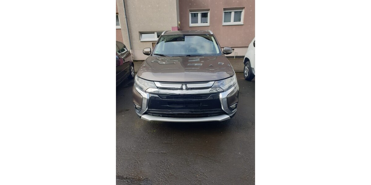 Mitsubishi Outlander 78.136 km 13.500 &euro; Marburg 35037