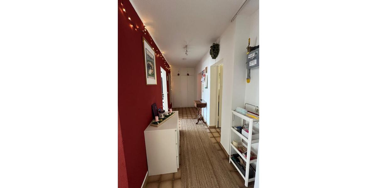 Etagenwohnung Gießen - 3 Zimmer, 75 m&sup2;, 900&euro; | Angebot:26004063