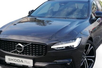 Volvo V90 9.032 km 41.990 &euro; Friedberg 61169