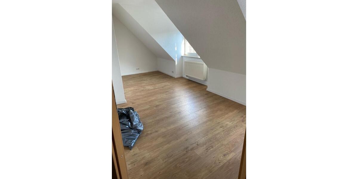Einfamilienhaus Gladenbach - 1 Zimmer, 215 m&sup2;, 239.000&euro; | Angebot:24849760