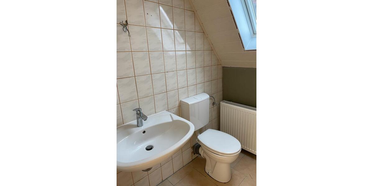 Dachgeschoßwohnung Fernwald - 3 Zimmer, 70 m&sup2;, 650&euro; | Angebot:26034180