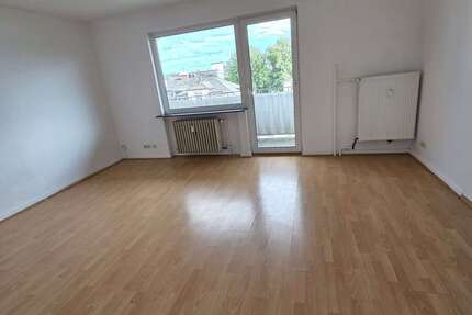 Wohnung Bad Nauheim - 2 Zimmer, 69 m&sup2;, 600&euro; | Angebot:26093491