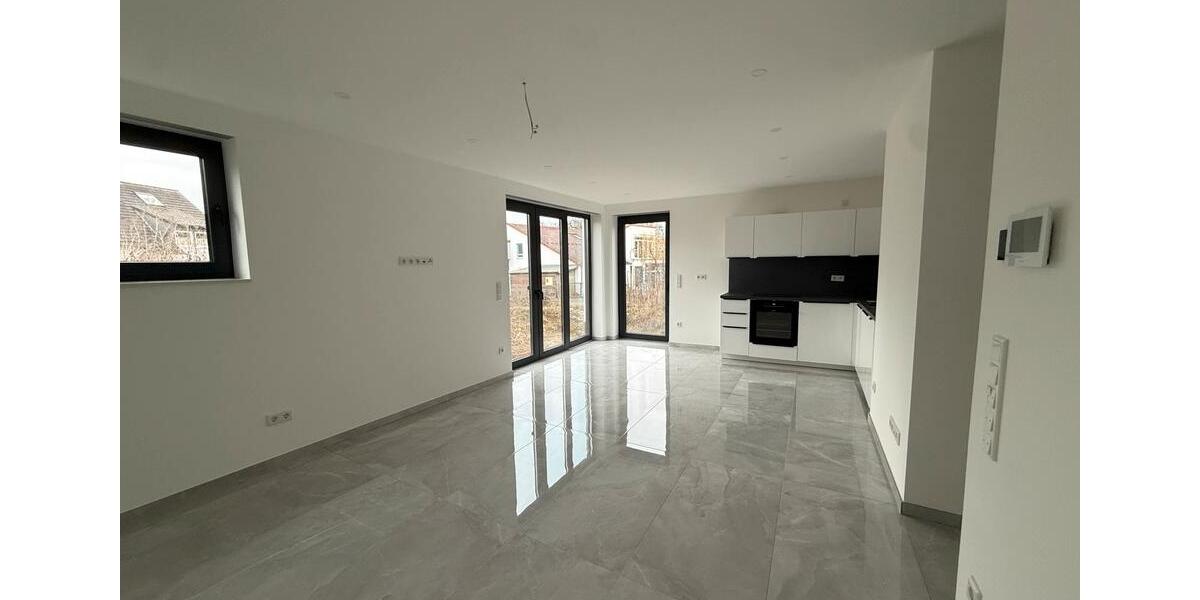 Etagenwohnung Bad Nauheim - 2 Zimmer, 70 m&sup2;, 1.200&euro; | Angebot:26039778