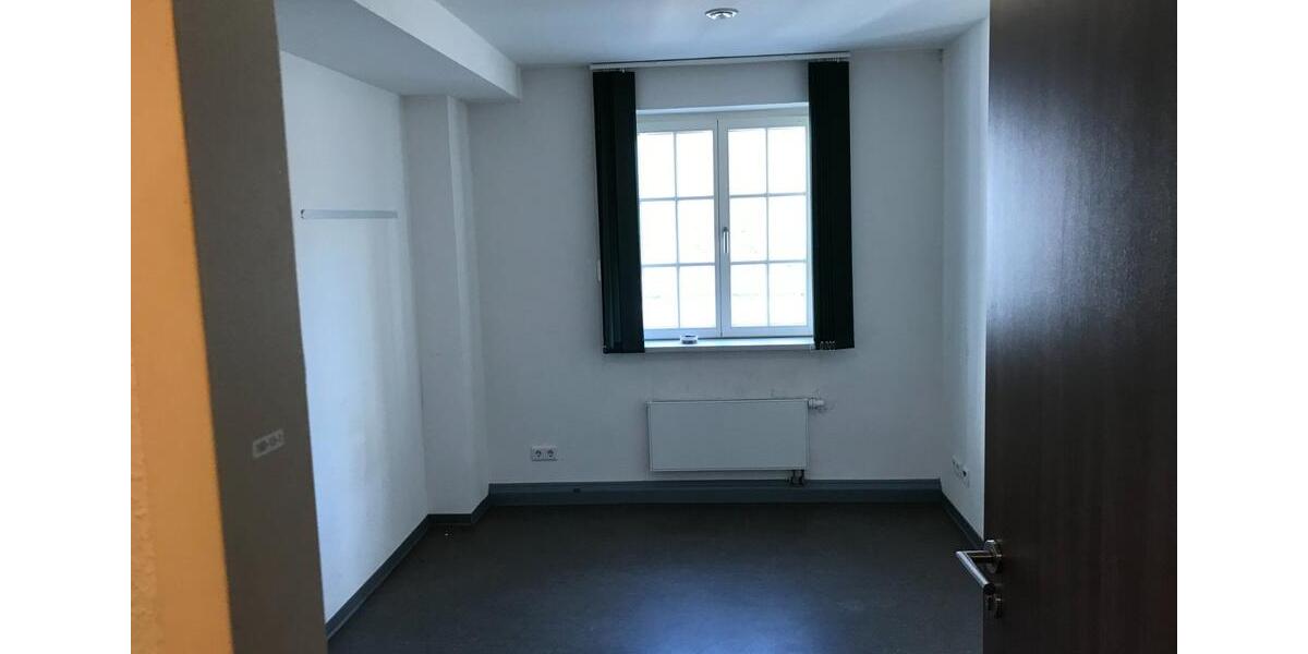 Etagenwohnung Marburg - 5 Zimmer, 114 m&sup2;, 1.500&euro; | Angebot:21481807