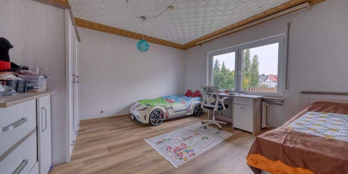 Mehrfamilienhaus, Wohnhaus Wetzlar / Münchholzhausen Münchholzhausen - 8 Zimmer, 229 m&sup2;, 449.000&euro; | Angebot:25916090