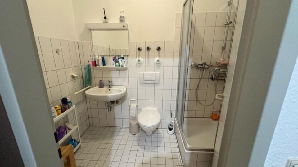 Etagenwohnung Marburg - 3 Zimmer, 25 m&sup2;, 340&euro; | Angebot:25975721