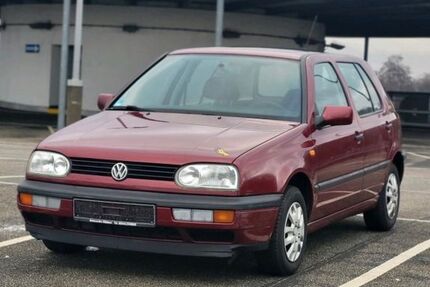 VW Golf 150.000 km 1.799 &euro; Ehringshausen 35630