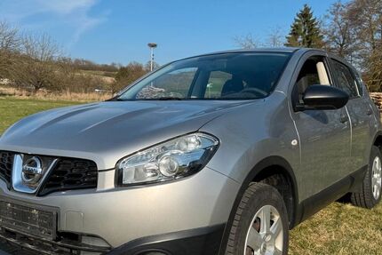 Nissan Qashqai 111.000 km 5.890 &euro; Mücke 35325