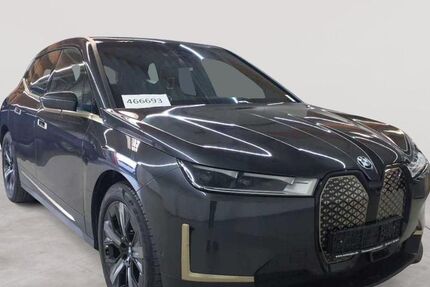 BMW iX 131.360 km 41.689 &euro; Fernwald-Steinbach 35463