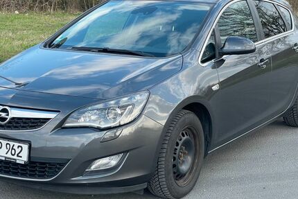 Opel Astra 152.000 km 4.800 &euro; Bad Nauheim 61231