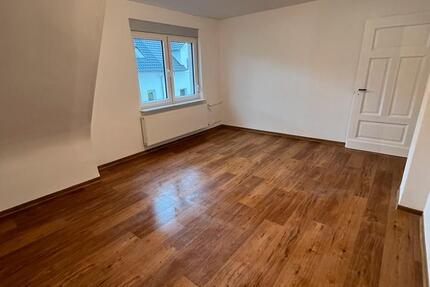 Wohnung Amöneburg - 9 Zimmer, 200 m&sup2;, 1.400&euro; | Angebot:25613866