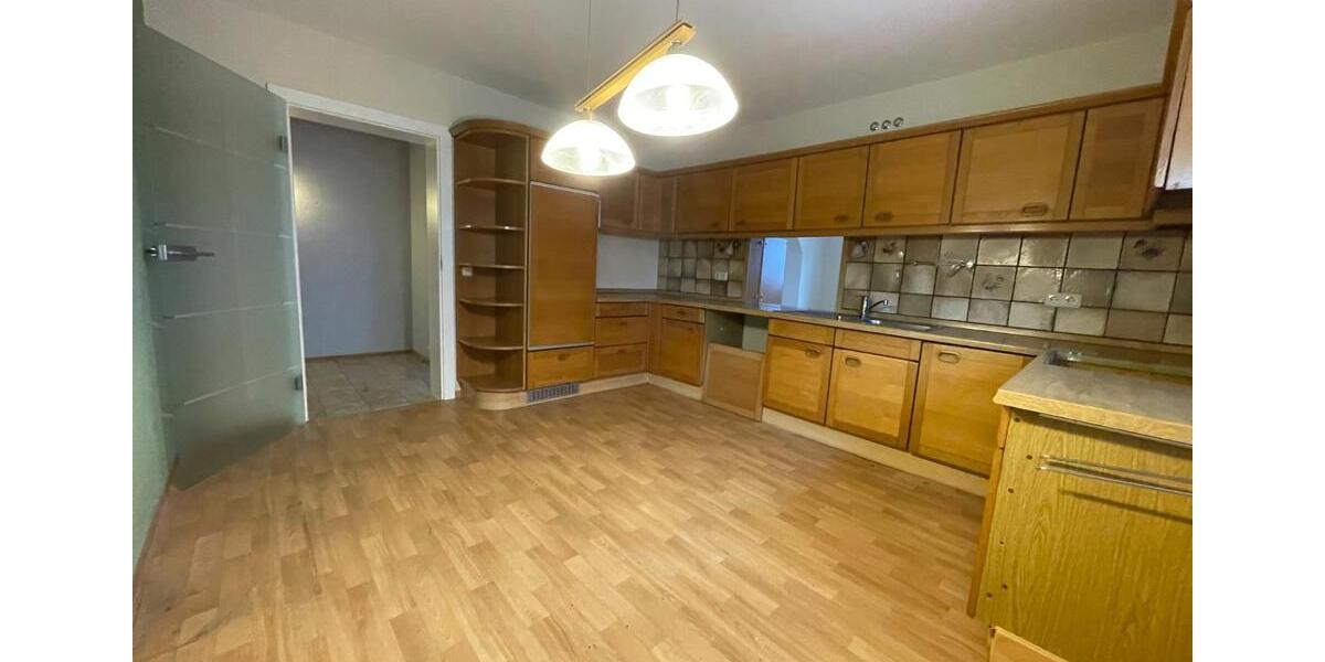 Einfamilienhaus Ebsdorfergrund - 6 Zimmer, 150 m&sup2;, 490.000&euro; | Angebot:25929897