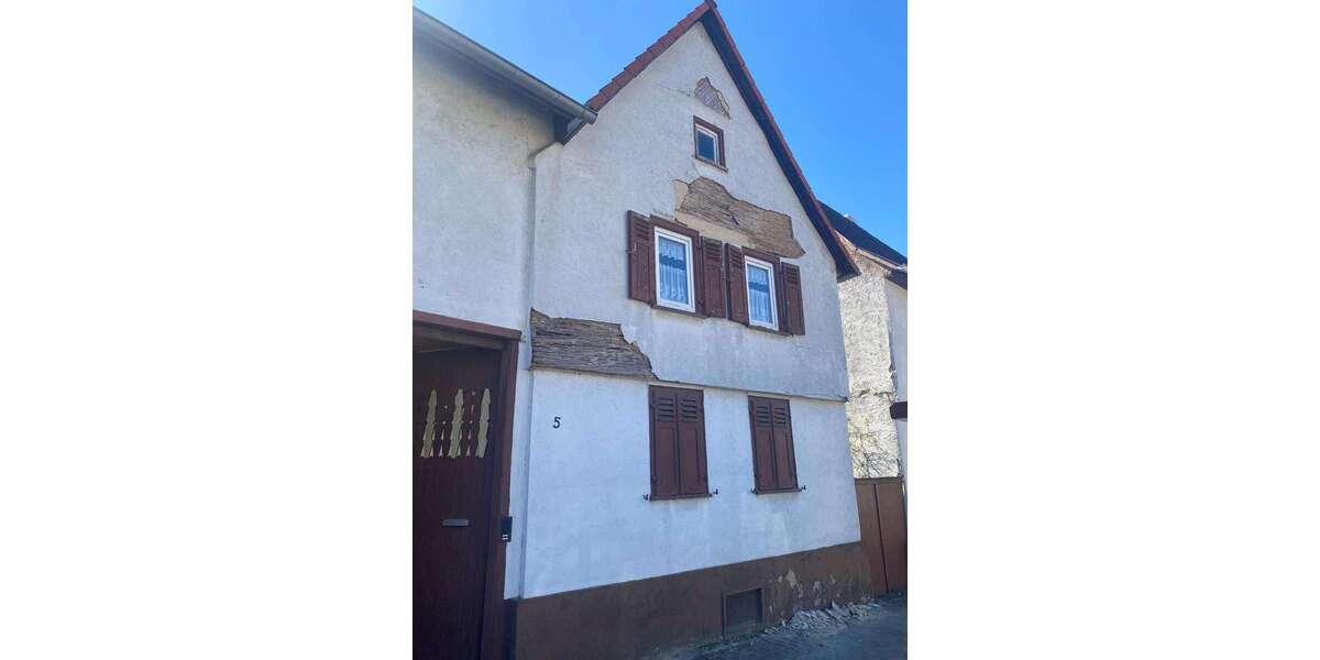 Einfamilienhaus Wölfersheim - 7 Zimmer, 170 m&sup2;, 125.000&euro; | Angebot:26683434