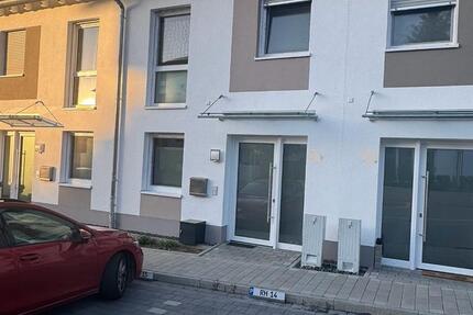 Haus Bad Endbach - 6 Zimmer, 128 m&sup2;, 1.350&euro; | Angebot:24417848