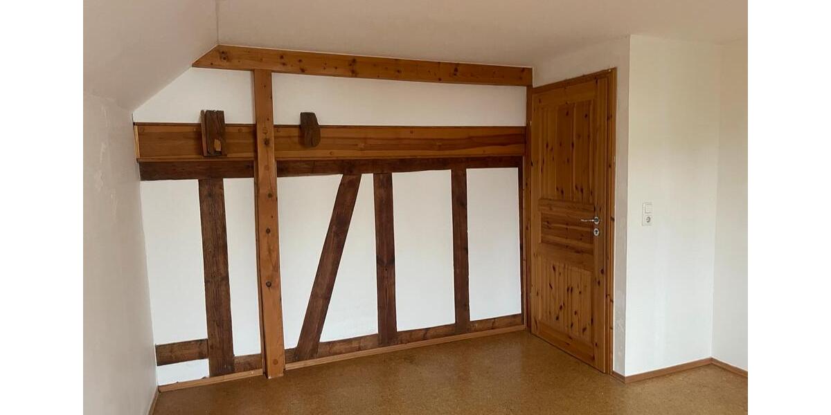 Etagenwohnung Bischoffen - 3 Zimmer, 118 m&sup2;, 750&euro; | Angebot:25942016