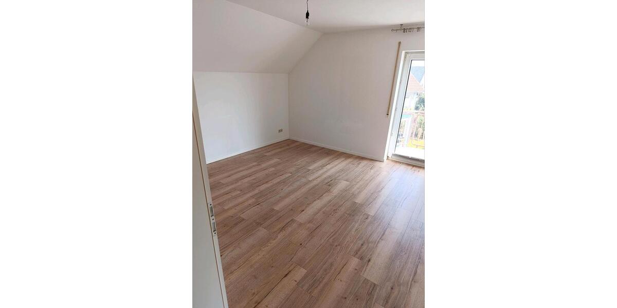Dachgeschoßwohnung Biebertal - 2 Zimmer, 78 m&sup2;, 860&euro; | Angebot:25658947