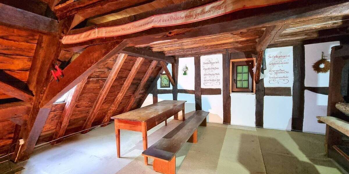 Bauernhaus, Landhaus Mittenaar Bicken - 8 Zimmer, 227 m&sup2;, 190.000&euro; | Angebot:25740426