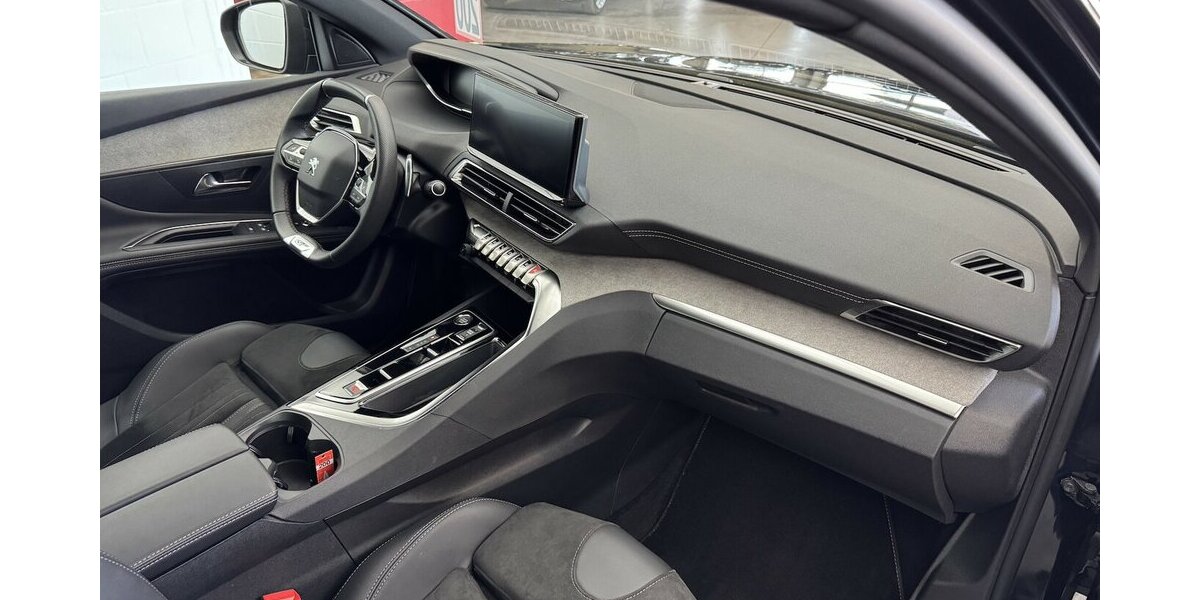 Peugeot 3008 Blue HDi 130 GT 1.Hand Black Edition 9.990 km 25.320 &euro; Lich 35423