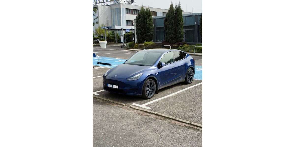 Tesla Model Y 61.000 km 29.500 &euro; Marburg, Universitätsstadt 35039