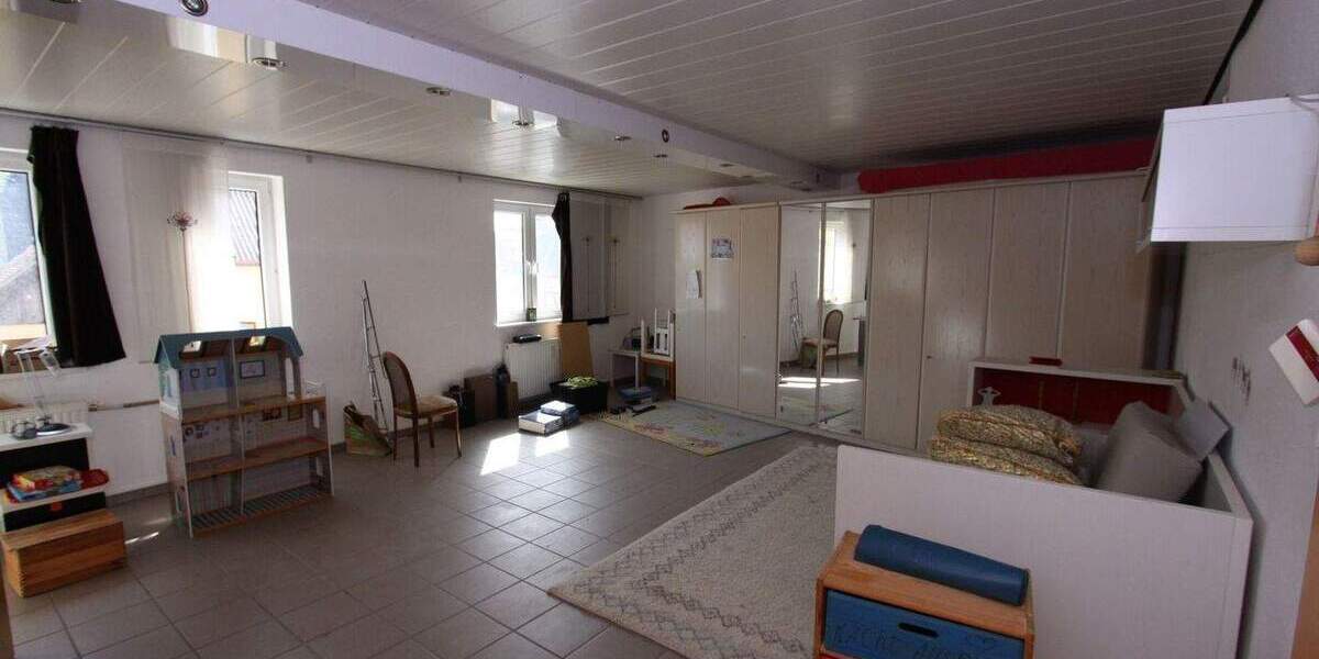 Mehrfamilienhaus, Wohnhaus Butzbach Maibach - 399.000&euro; | Angebot:25738263