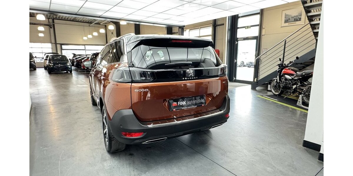 Peugeot 5008 GT 130 PT EAT 8 AHK 1.Hand 7 Sitze 13.300 km 26.620 &euro; Lich 35423