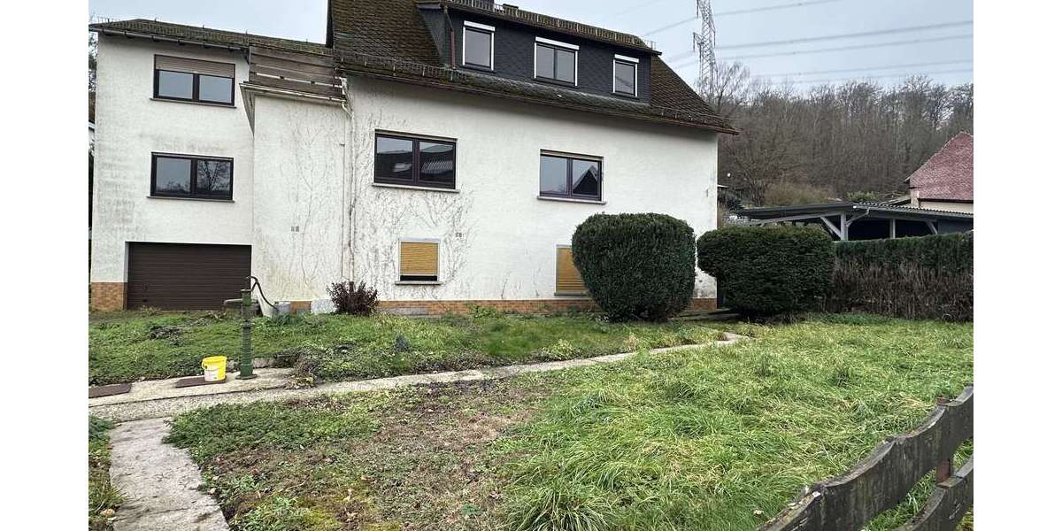 Einfamilienhaus Aßlar - 8 Zimmer, 240 m&sup2;, 215.000&euro; | Angebot:25355586