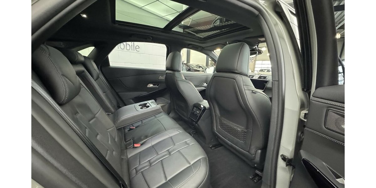 DS Automobiles DS7 Blue HDI 130 Étoile LED Nachtsicht Pano 29.800 km 31.420 &euro; Lich 35423