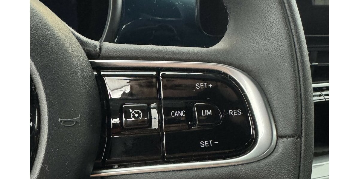 Fiat 500e Cabrio 1.Hand 42kWh Sitzheizung Kamera 15.200 km 21.320 &euro; Lich 35423