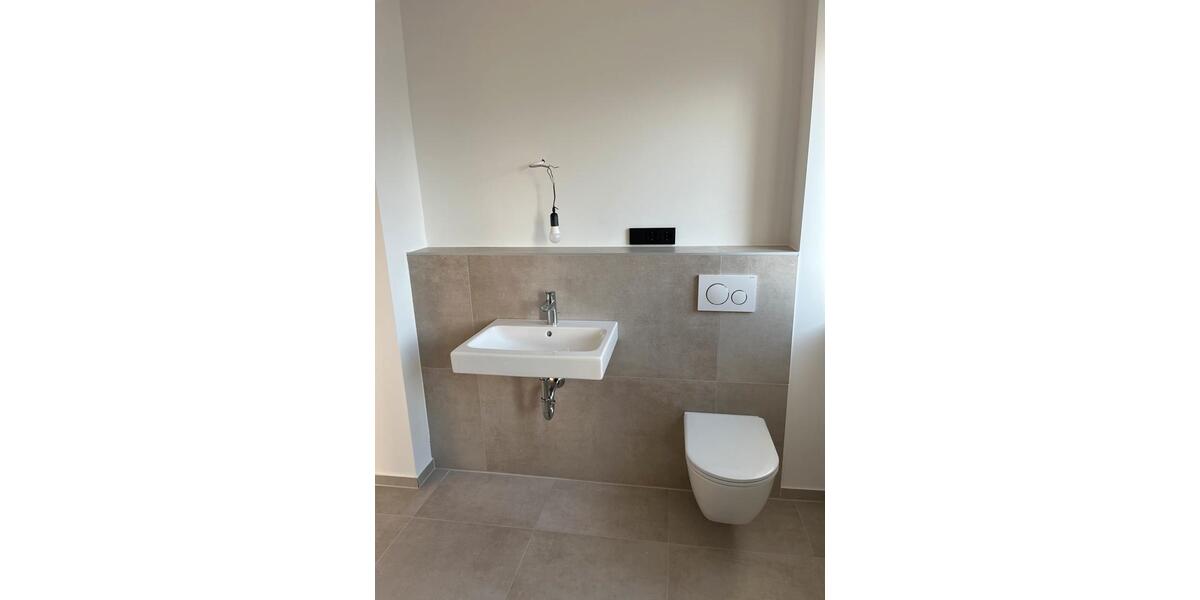 Dachgeschoßwohnung Butzbach - 4 Zimmer, 76 m&sup2;, 1.220&euro; | Angebot:25639563