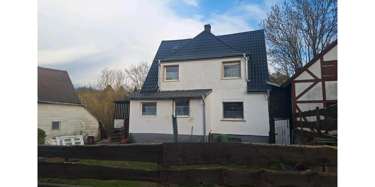 Einfamilienhaus Bad Endbach - 4 Zimmer, 110 m&sup2;, 119.000&euro; | Angebot:26102017