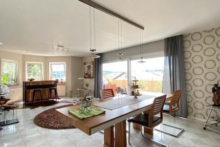 Wohnung Buseck - 6 Zimmer, 208 m&sup2;, 1.200&euro; | Angebot:25919020