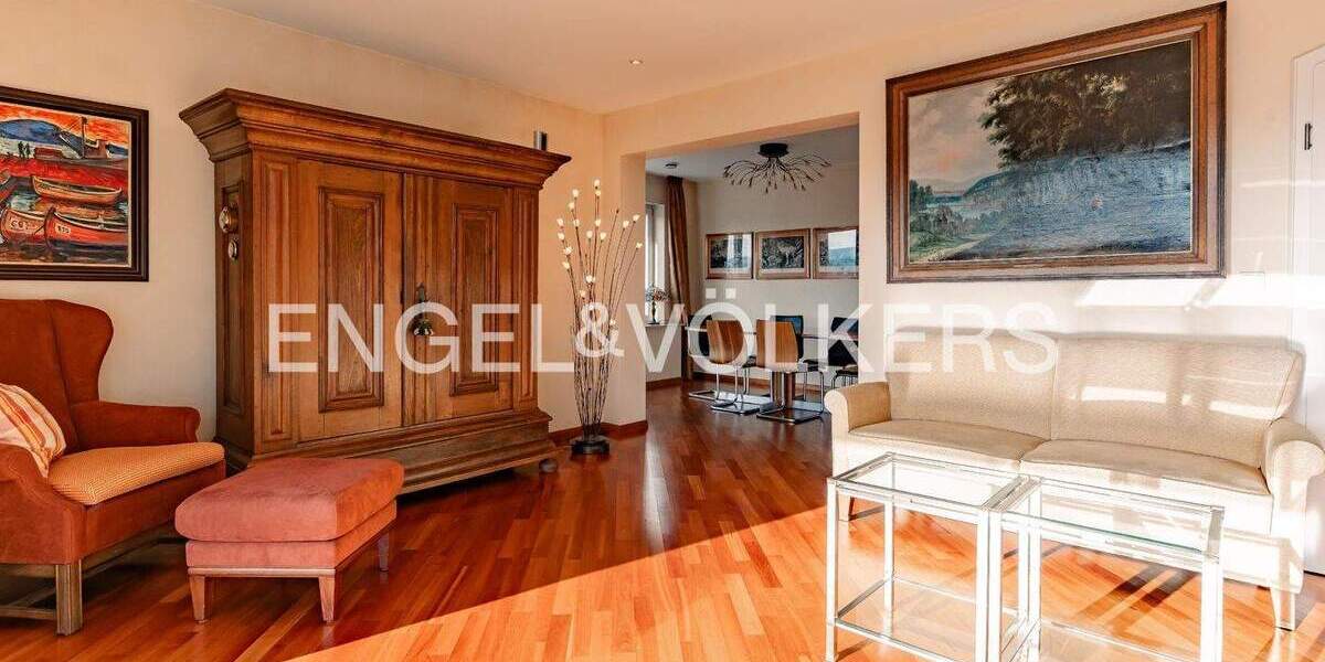 Einfamilienhaus Usingen - 8 Zimmer, 325 m&sup2;, 1.298.000&euro; | Angebot:25676871