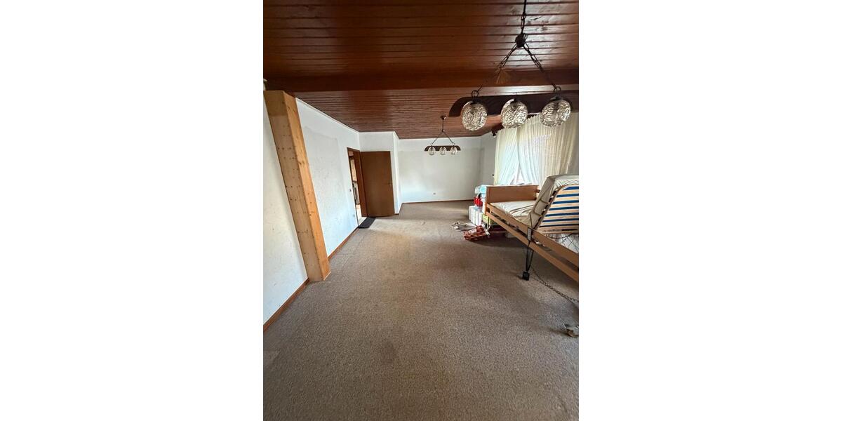 Reihenhaus Wetzlar Altenberger Straße - 8 Zimmer, 188 m&sup2;, 340.000&euro; | Angebot:26039509