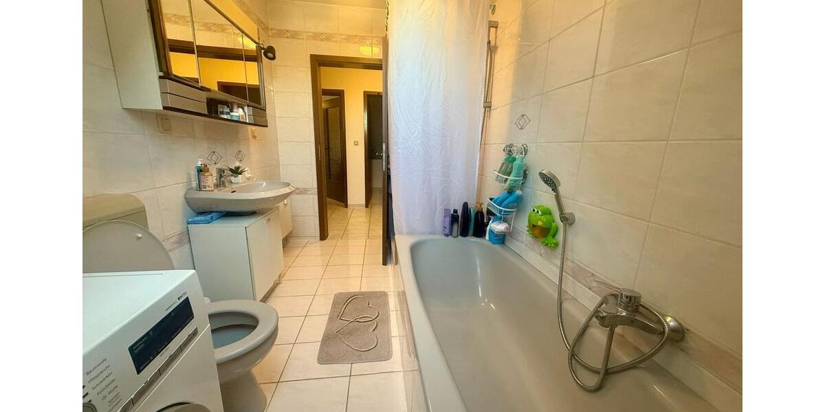 Dachgeschoßwohnung Pohlheim - 2 Zimmer, 6 m&sup2;, 700&euro; | Angebot:25853887