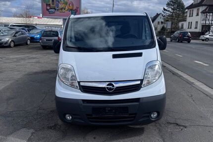 Opel Vivaro 172.000 km 4.800 &euro; Hungen 35410