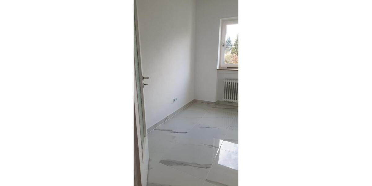 Etagenwohnung Marburg Marbach - 3 Zimmer, 97 m&sup2;, 1.200&euro; | Angebot:25655284