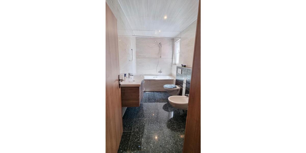 Etagenwohnung Wetzlar Hermannstein - 4 Zimmer, 131 m&sup2;, 1.450&euro; | Angebot:25764399