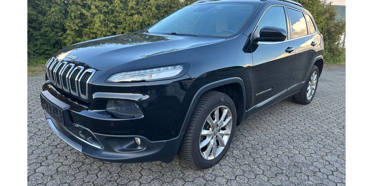 Jeep Cherokee 196.000 km 10.790 &euro; Lollar, bei Gießen 35457