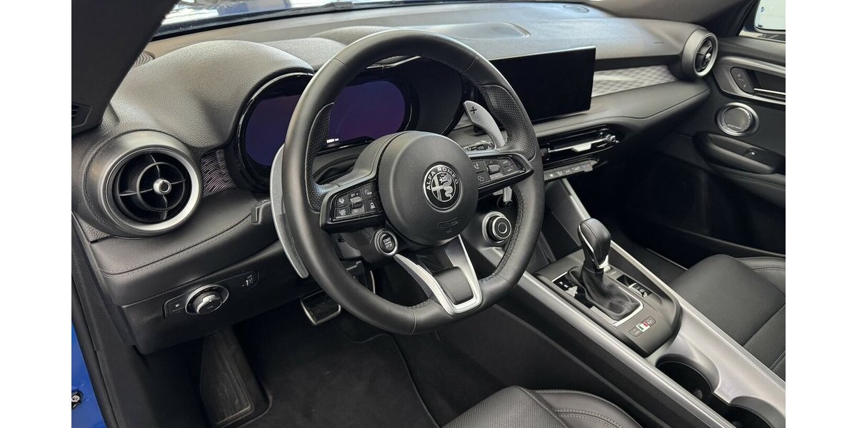 Alfa Romeo Tonale Edizione Speciale Q4 Plug-In-Hybrid AWD 22.700 km 29.740 &euro; Lich 35423